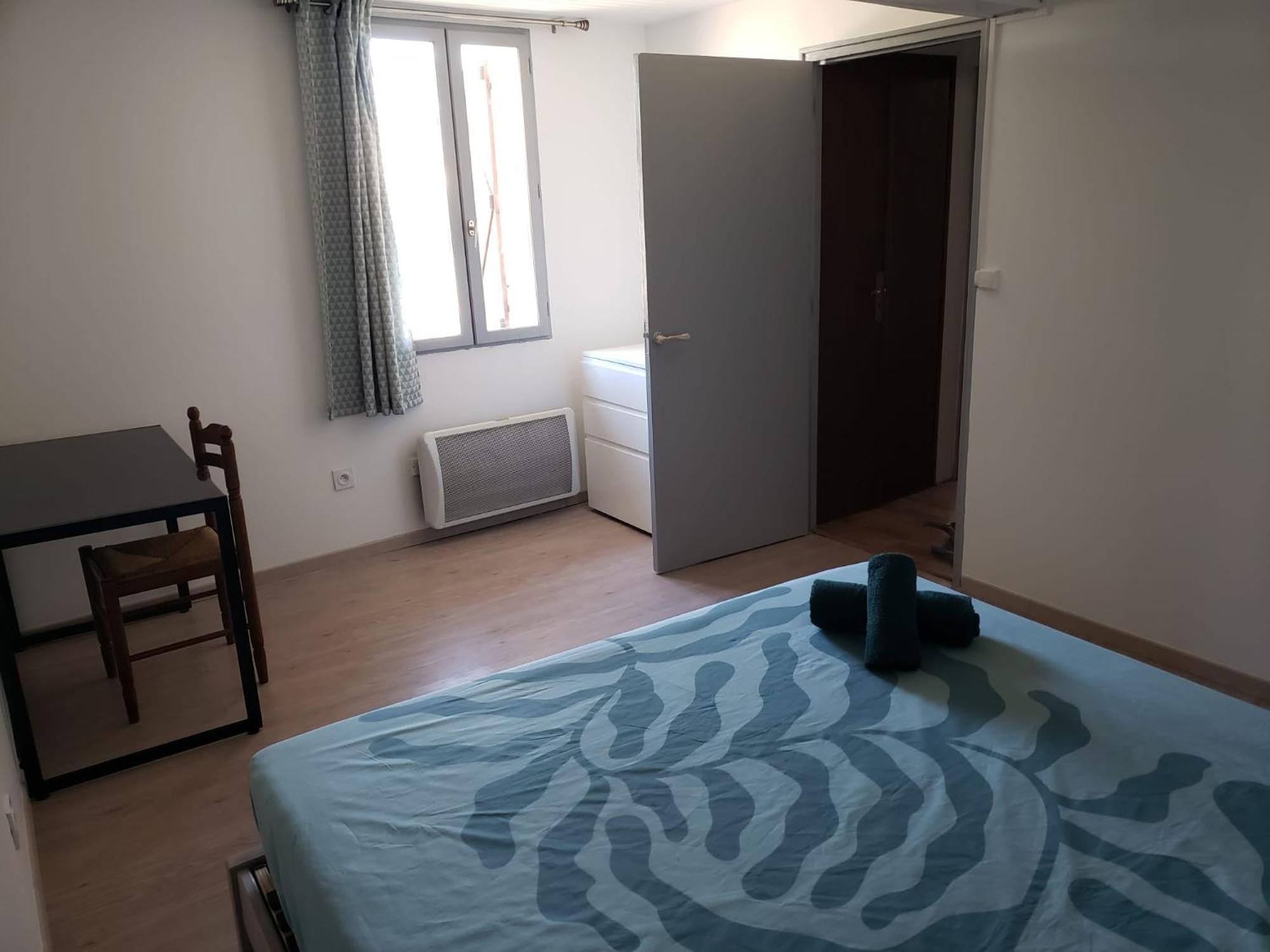 Chambres Meublees Et Spacieuses LʼIsle-Jourdain المظهر الخارجي الصورة