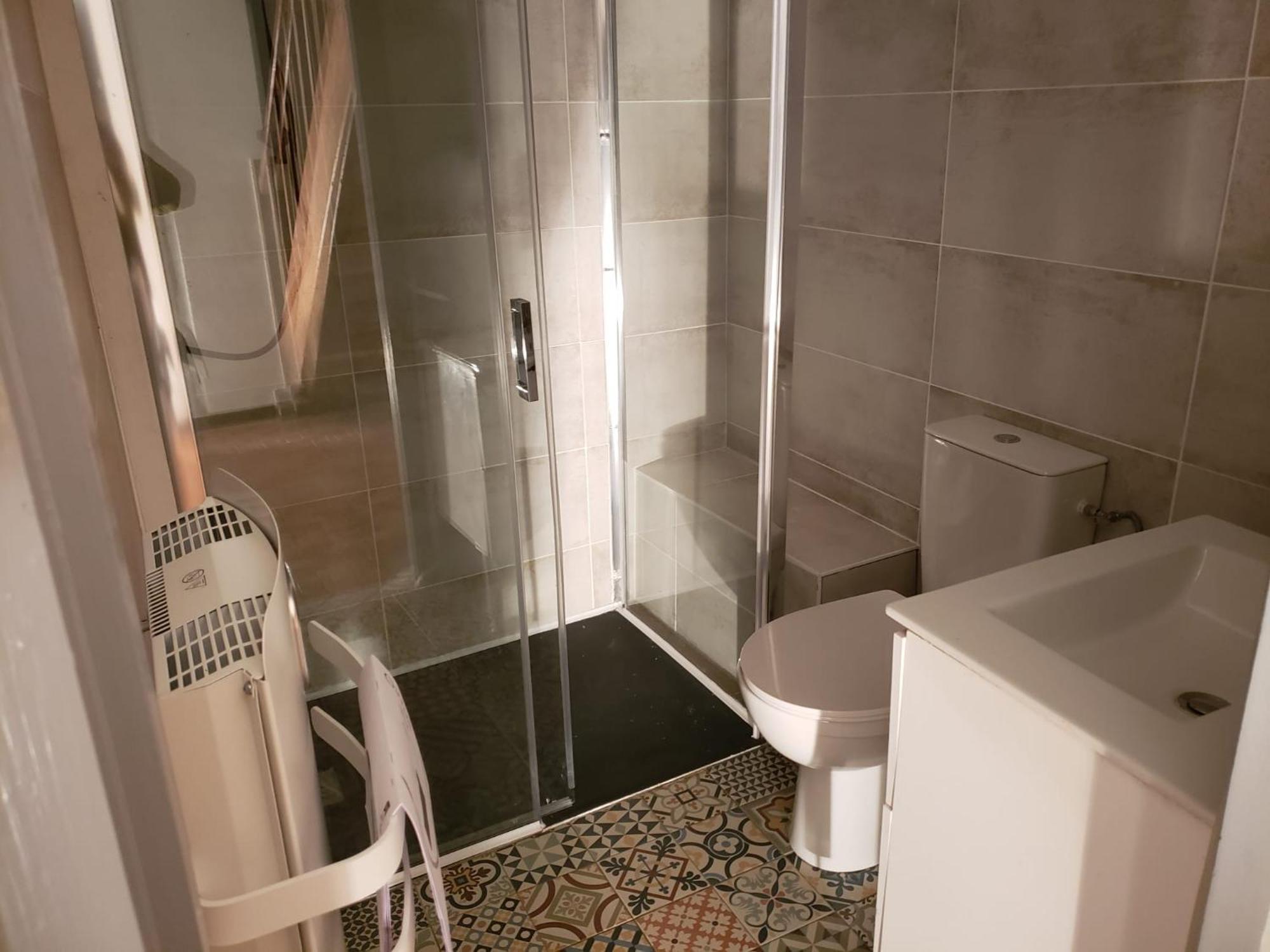 Chambres Meublees Et Spacieuses LʼIsle-Jourdain المظهر الخارجي الصورة